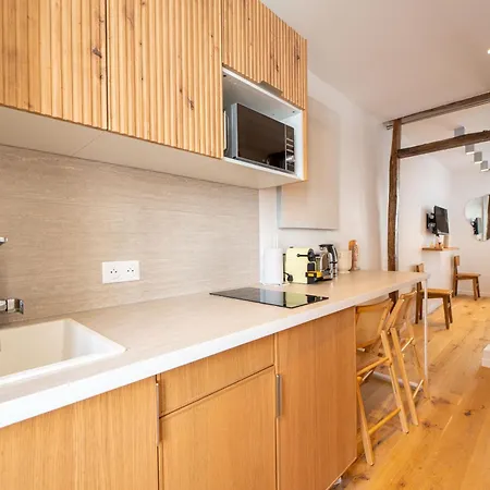 Montmartre Lovers Paryż