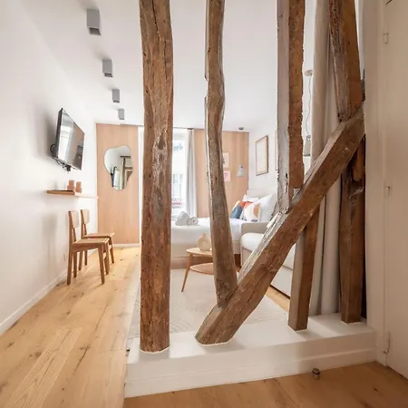 Montmartre Lovers Paryż