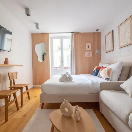 Montmartre Lovers Paryż