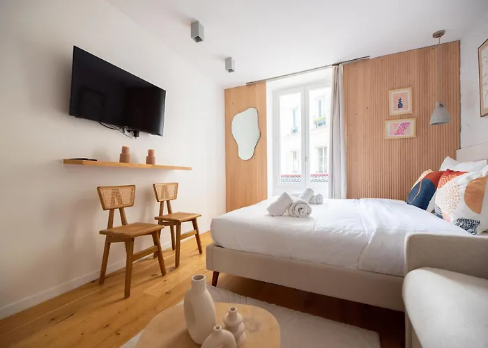 Montmartre Lovers Apartment