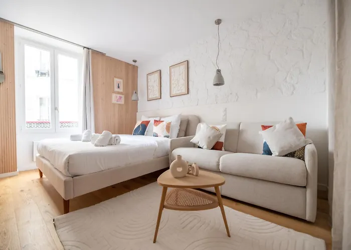 Montmartre Lovers Apartment